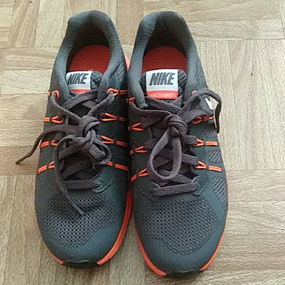 Nike 1y unisex shoes